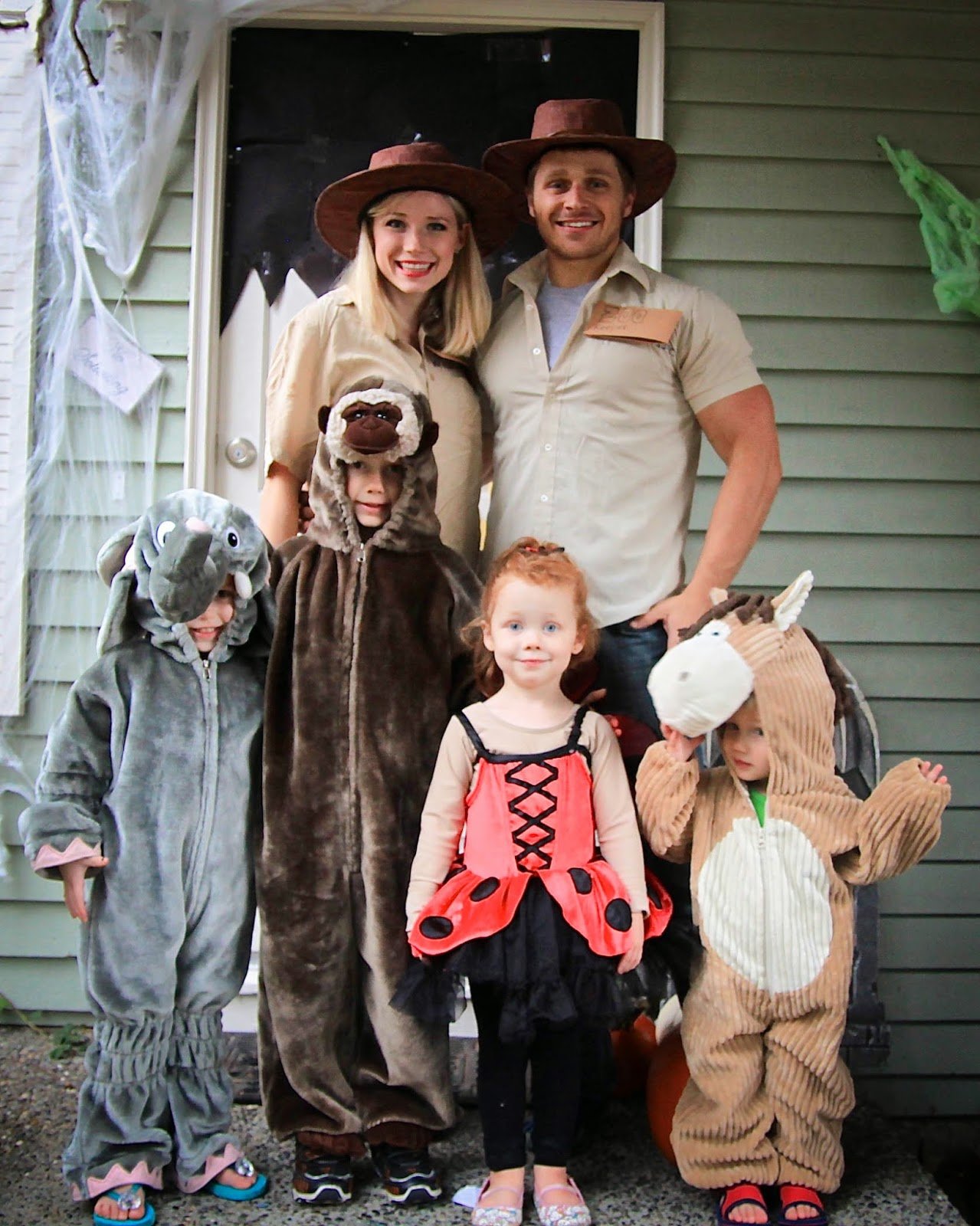 25 Creative Family Halloween Costume Ideas
