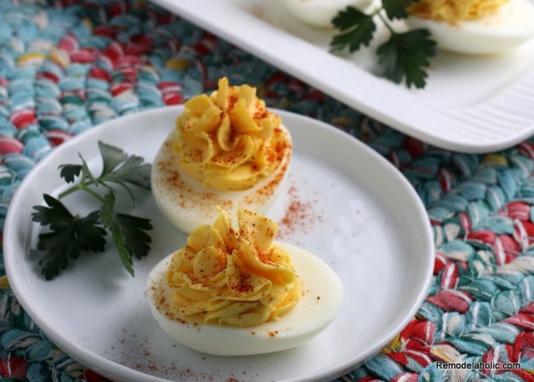 How To Make Deviled Eggs Recipe Easy 3 Ingredients Remodelaholic (13)